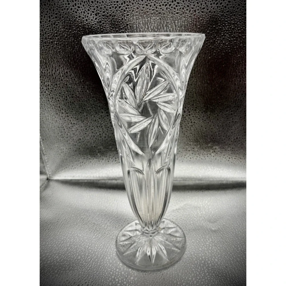 Vintage Hand Cut ACC Crystal Spiral Stars Vase 11